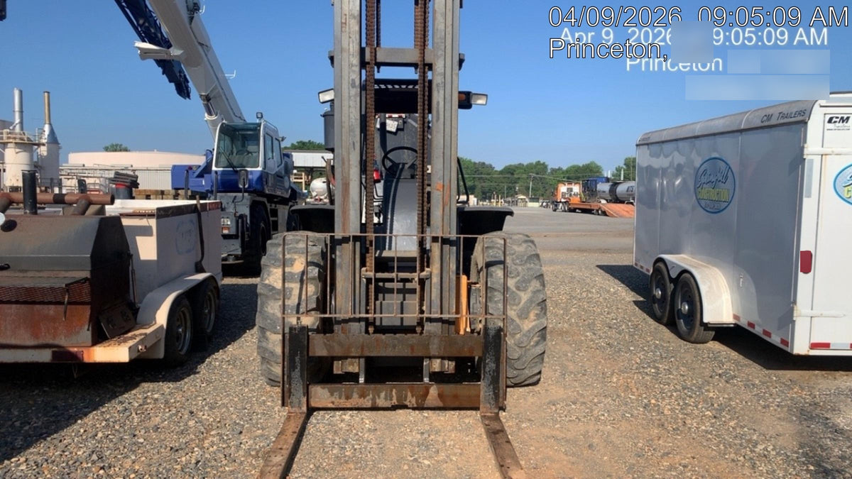 2019 CASE 588H