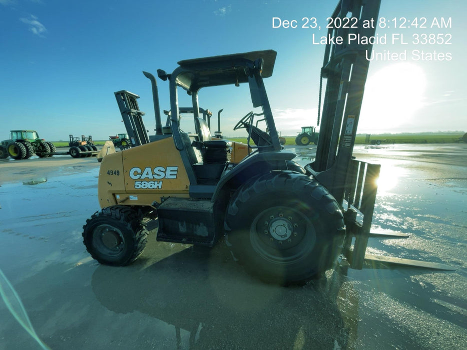 2018 CASE 586H