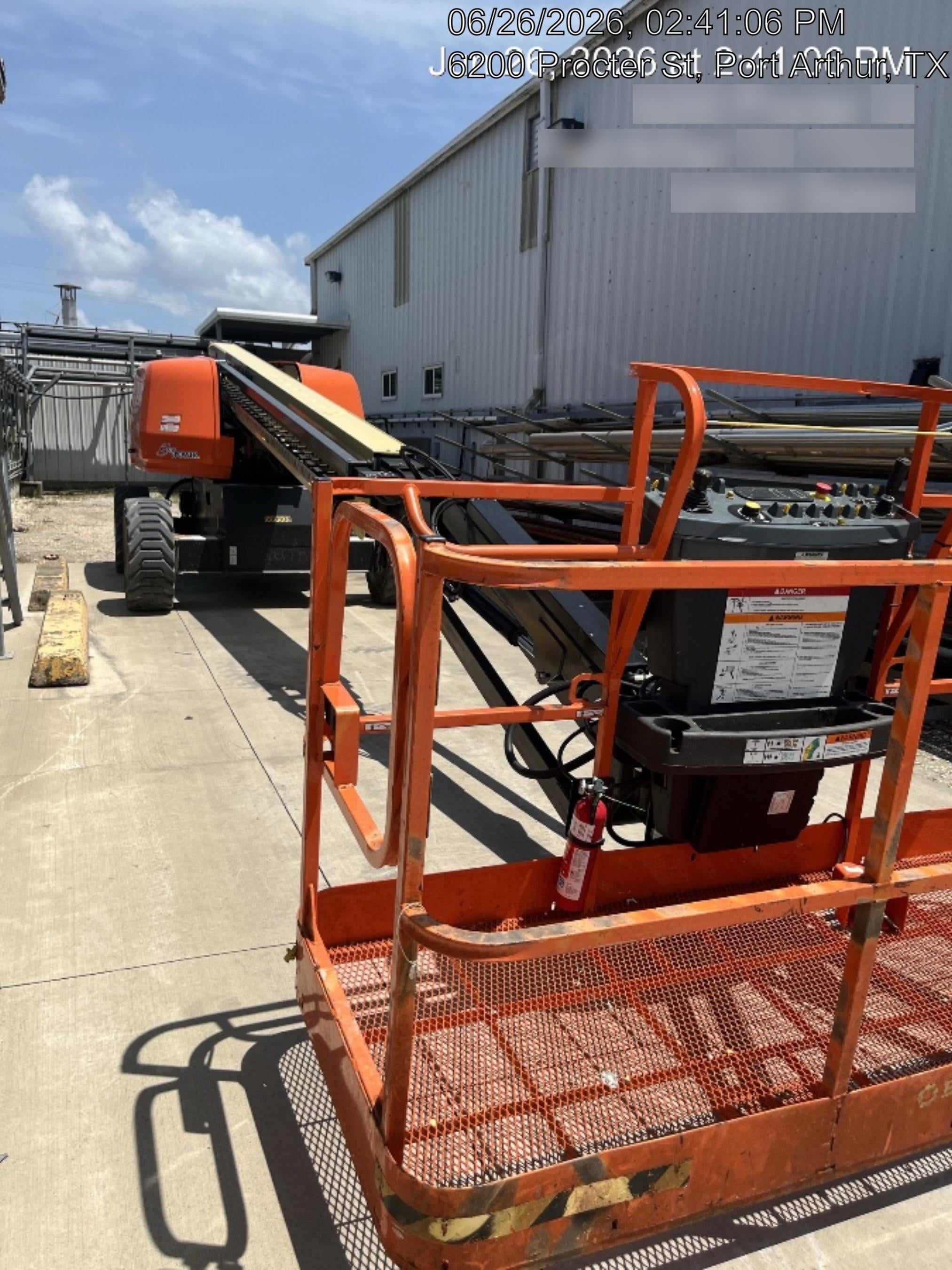2025 JLG 660SJ