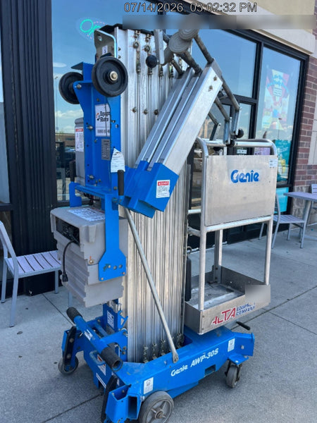 2020 GENIE AWP-30S