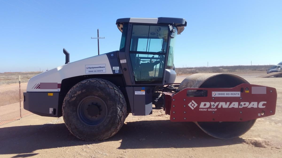 2023 DYNAPAC CA2500D