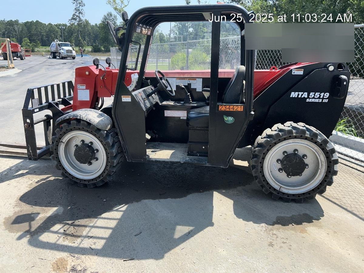 2022 MANITOU MTA5519