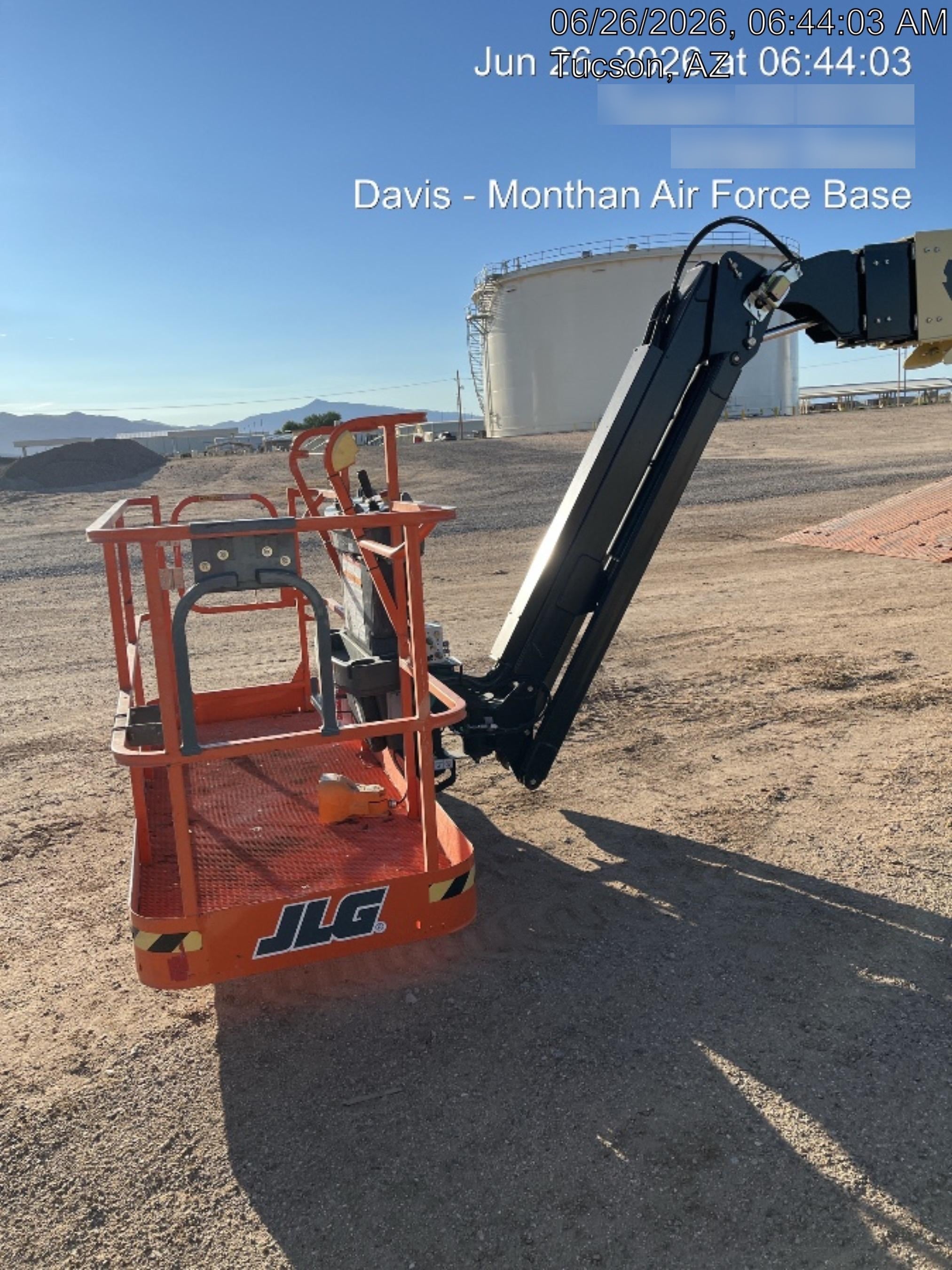 2025 JLG 660SJ
