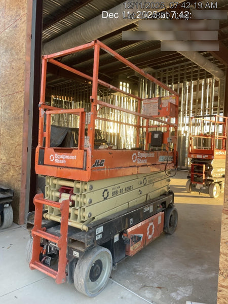 2023 JLG ES2632