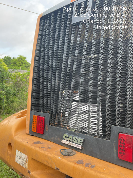 2016 Case 821F CLOSED CAB, JRB 418 STYLE HYD COUPLER