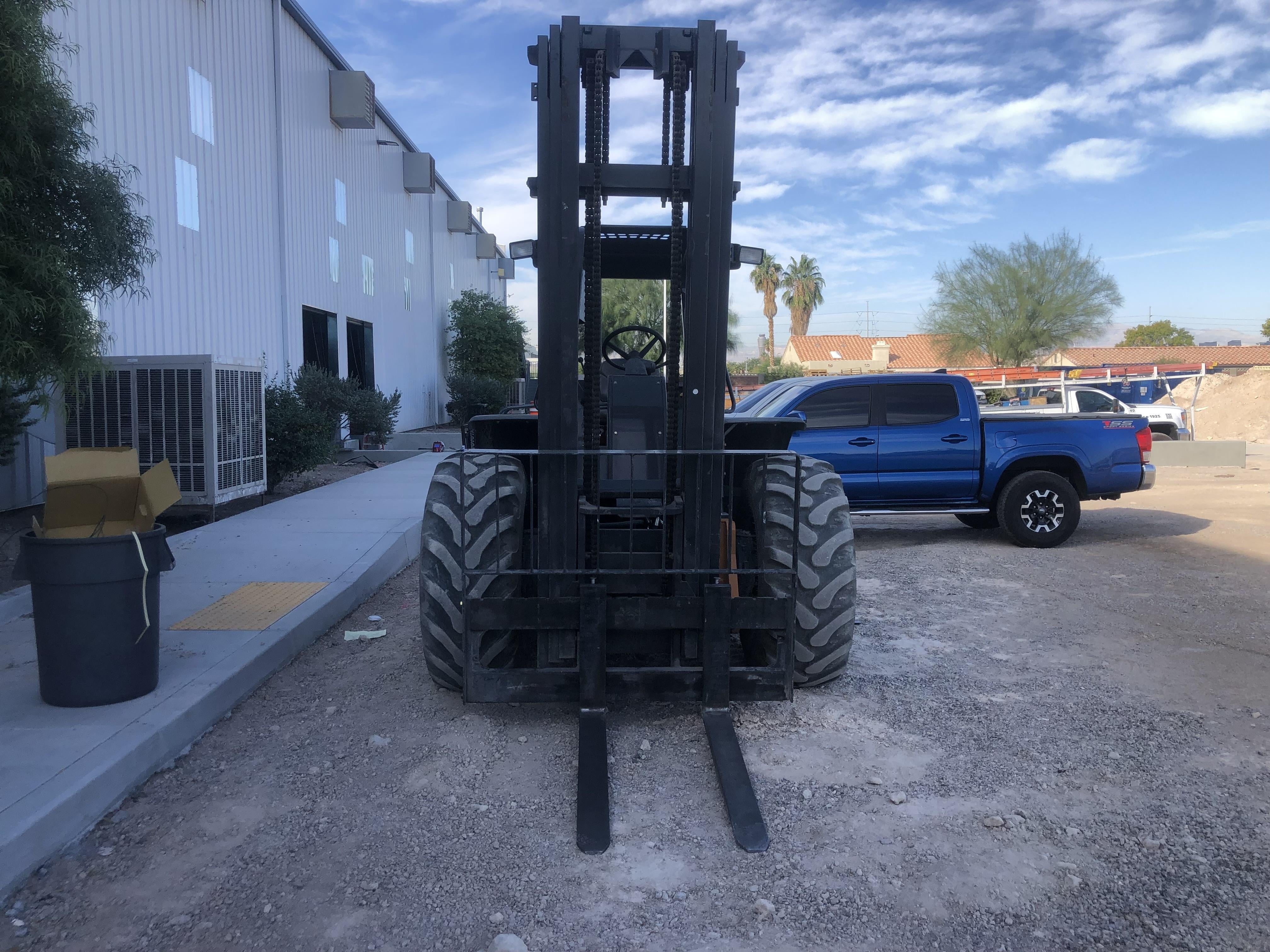 2021 CASE 588H