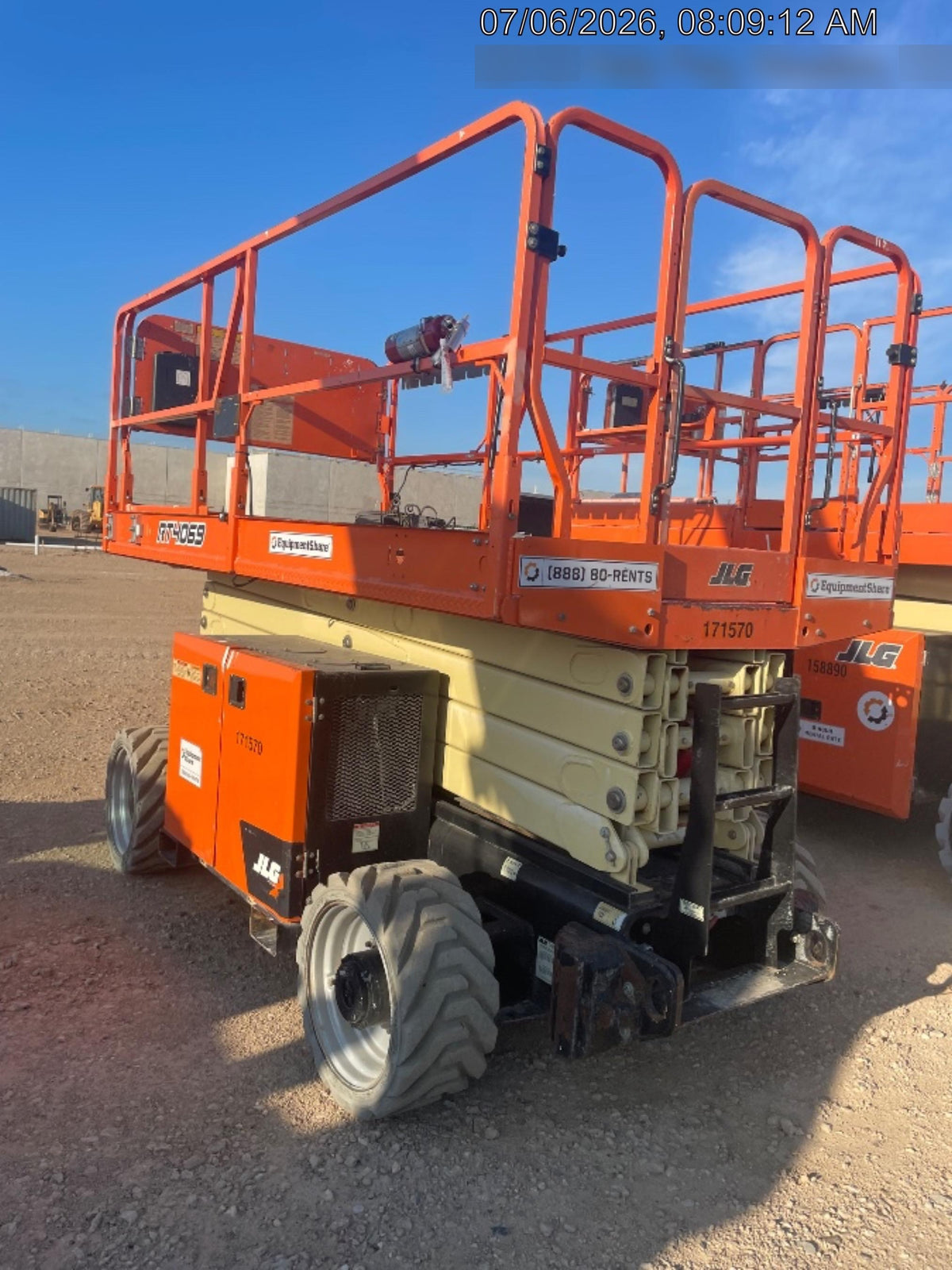 2021 JLG RT4069