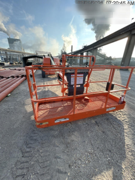 2019 JLG 460SJ