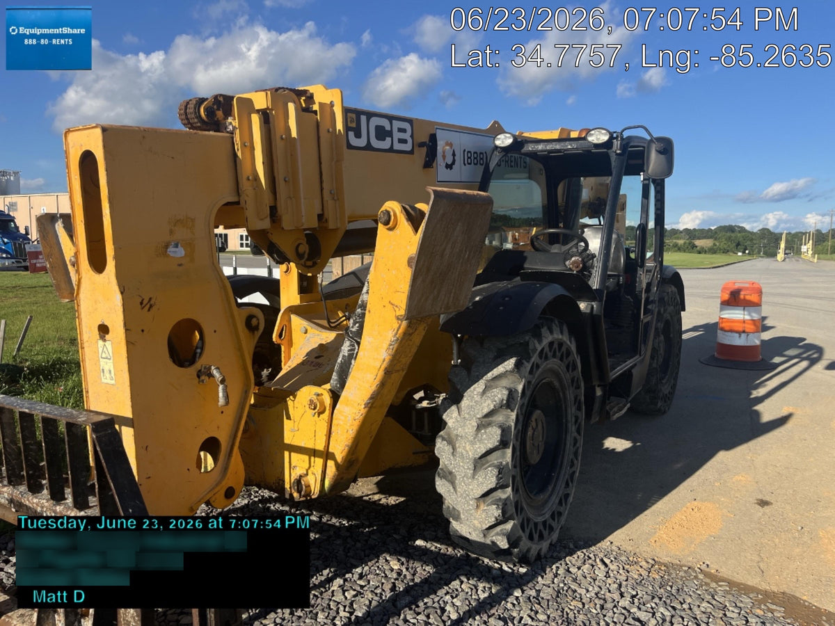 2019 JCB 510-56 Canopy, 74 HP, Solid Tires, STD Worklight, Beacon, Aux Hydraulics, Lifting Eye, Back up Alarm w/66" Carriage/60" Forks