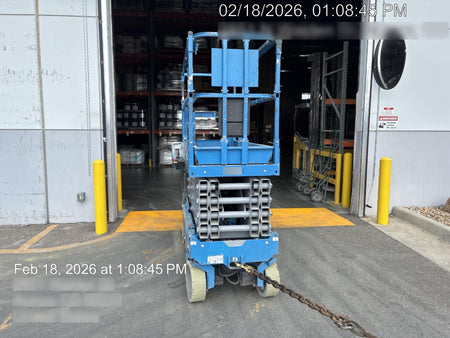 2019 Genie GS-3232 Folding rails with half height swing gate, 800 Amp Inverter