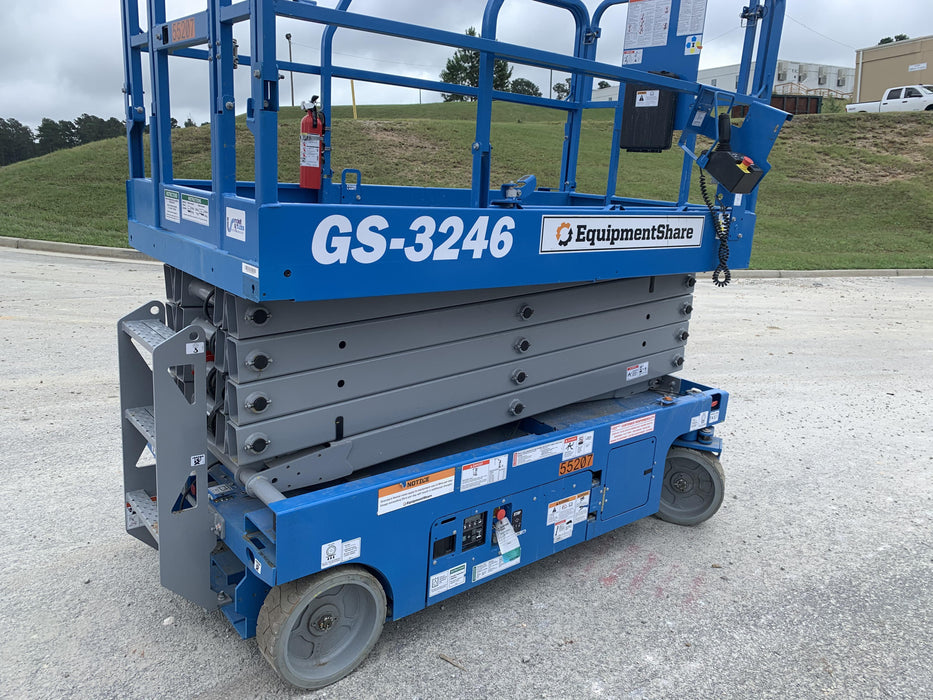 2019 Genie GS-3246 Folding rails with full height swing gate