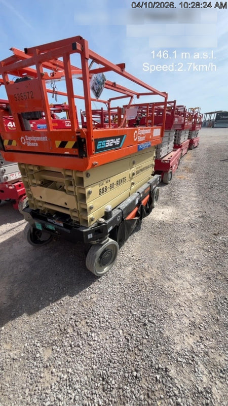 2025 JLG ES3246