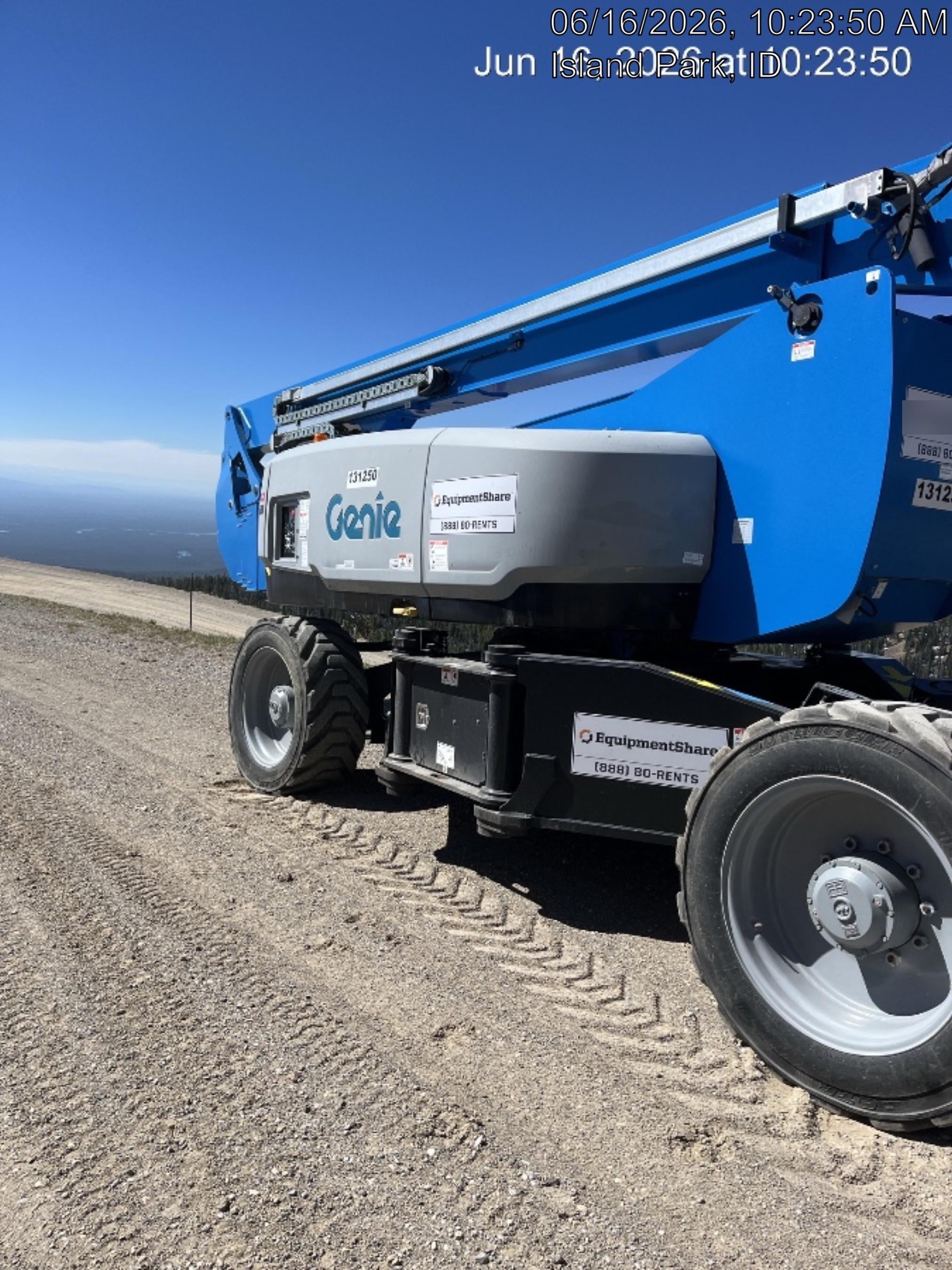 2021 GENIE Z-135/70