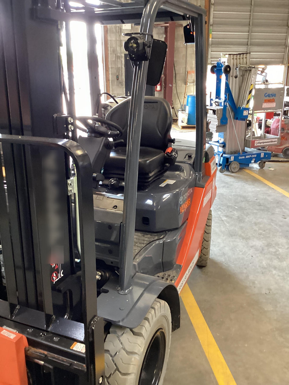 2022 TOYOTA 50-8FGU25