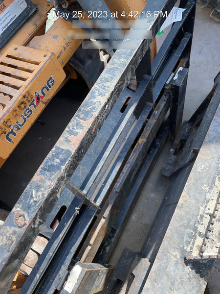 2022 ARROW MATERIAL HANDLING 60" Pallet Forks - Arrow