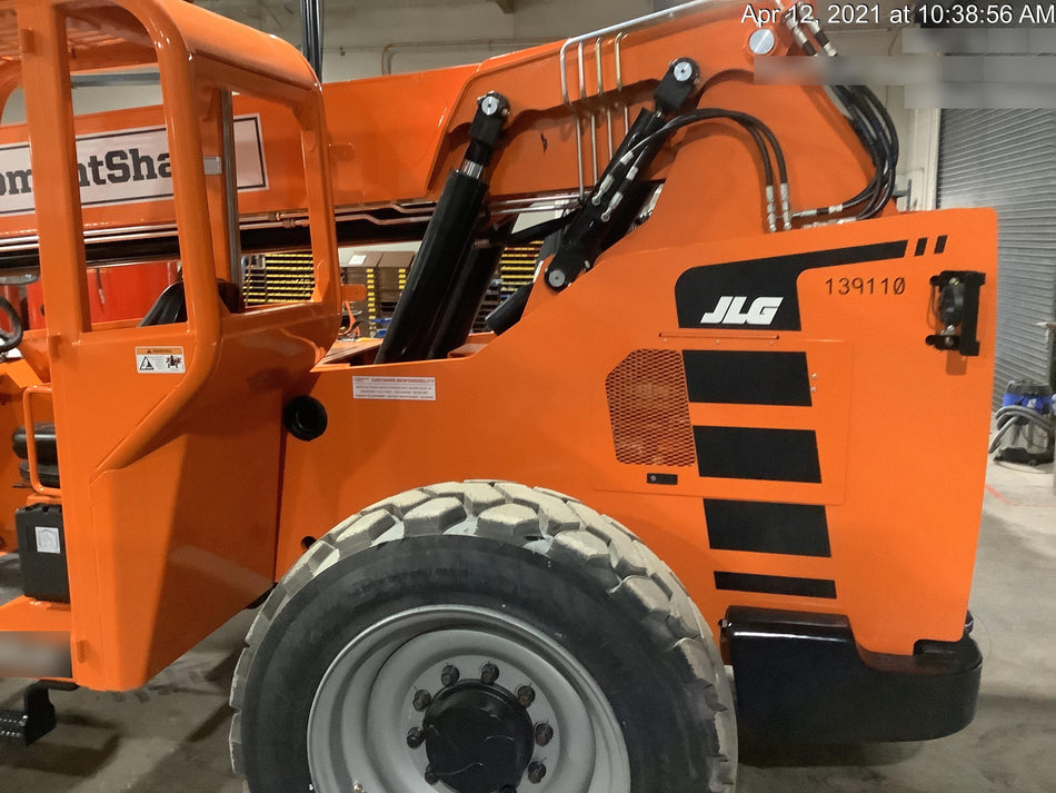 2021 JLG 6036