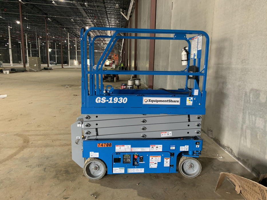 2020 Genie GS-1930 Fixed rails with chain entry gate - Pre A92.20