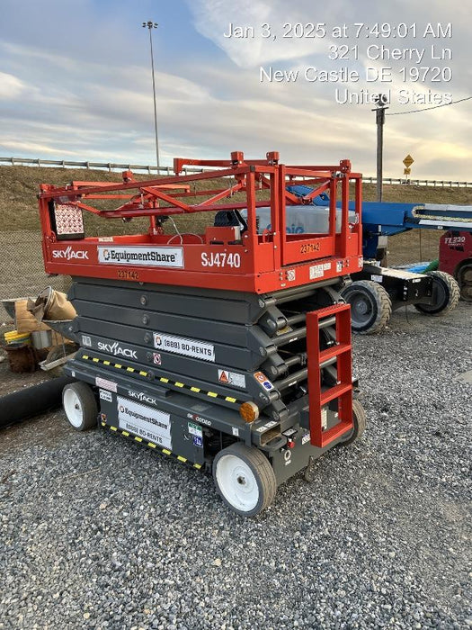 2022 SKYJACK SJ4740