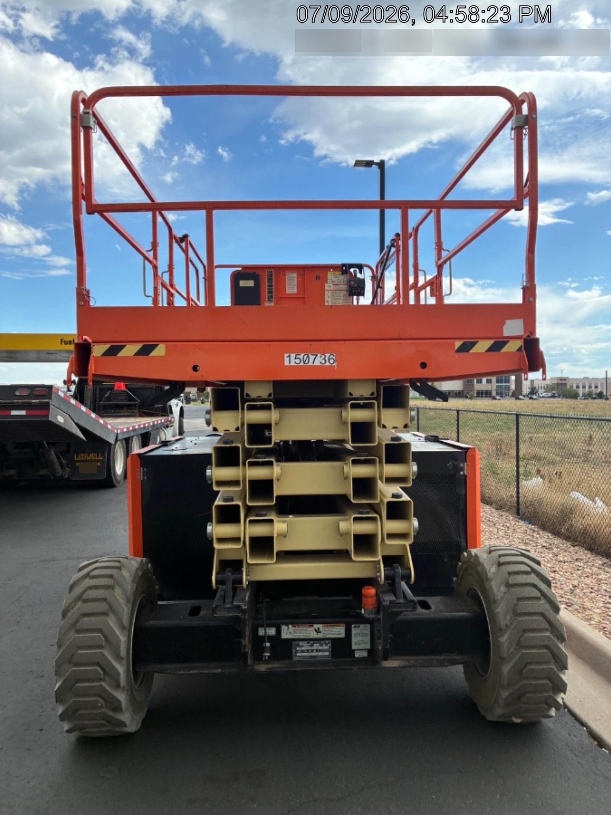 2021 JLG 430LRT