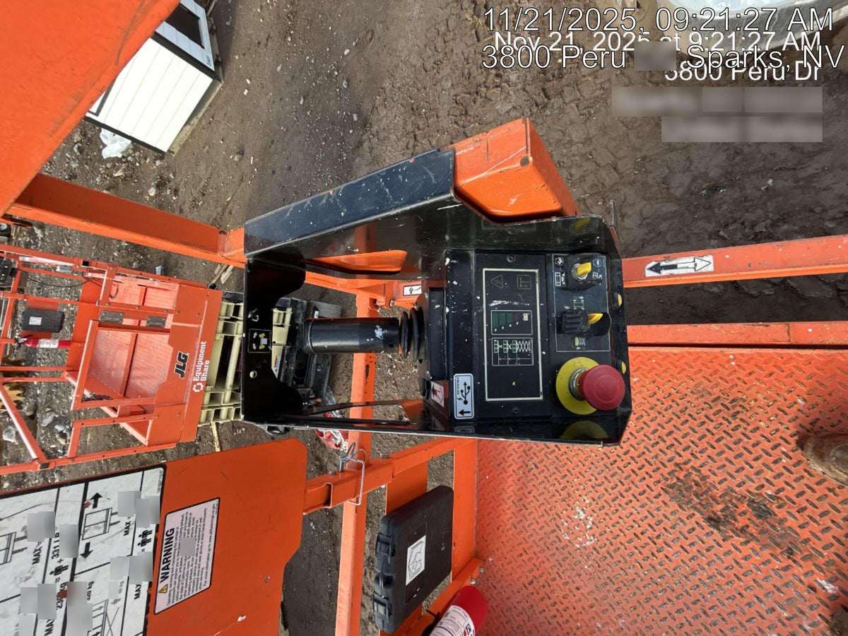 2022 JLG R3246