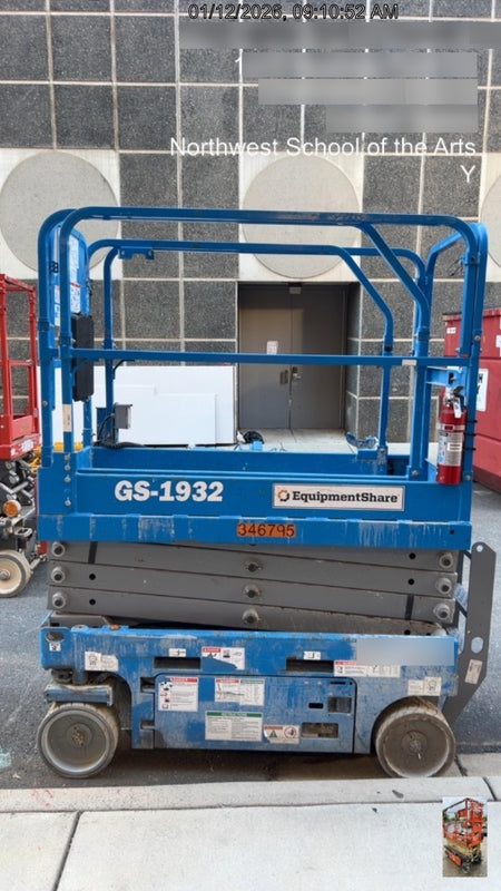 2023 GENIE GS-1932