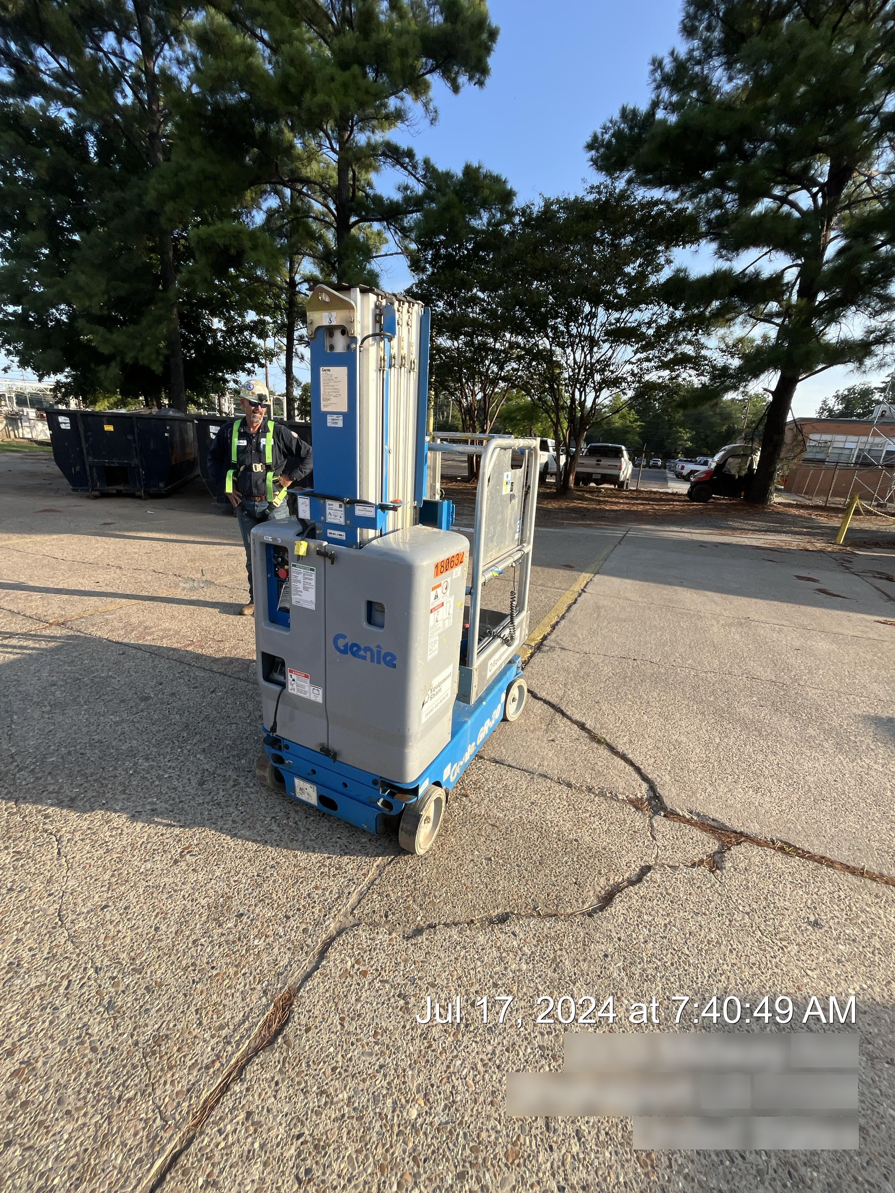 2021 GENIE GR-20