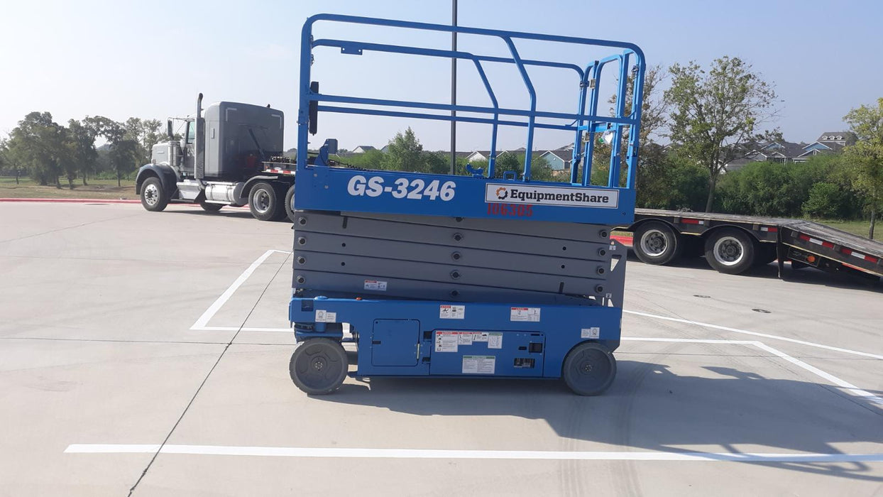 2020 Genie GS-3246 Standard, Folding full height swing gate