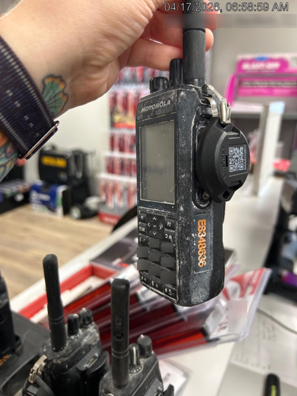 2023 MOTOROLA R7 DISPLAY