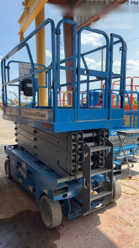 2022 GENIE GS-3246