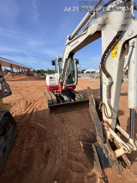 2021 TAKEUCHI TB250-2C