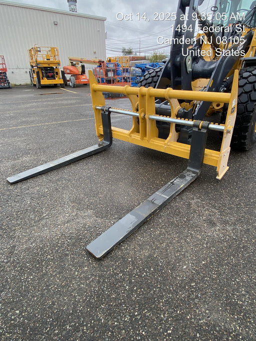 2025 JOHN DEERE 96" Loader Fork Carriage - John Deere