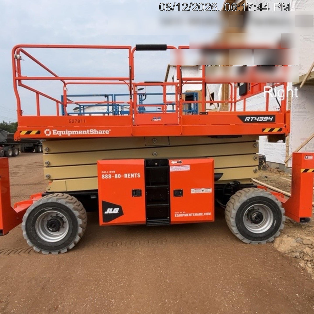 2025 JLG RT4394