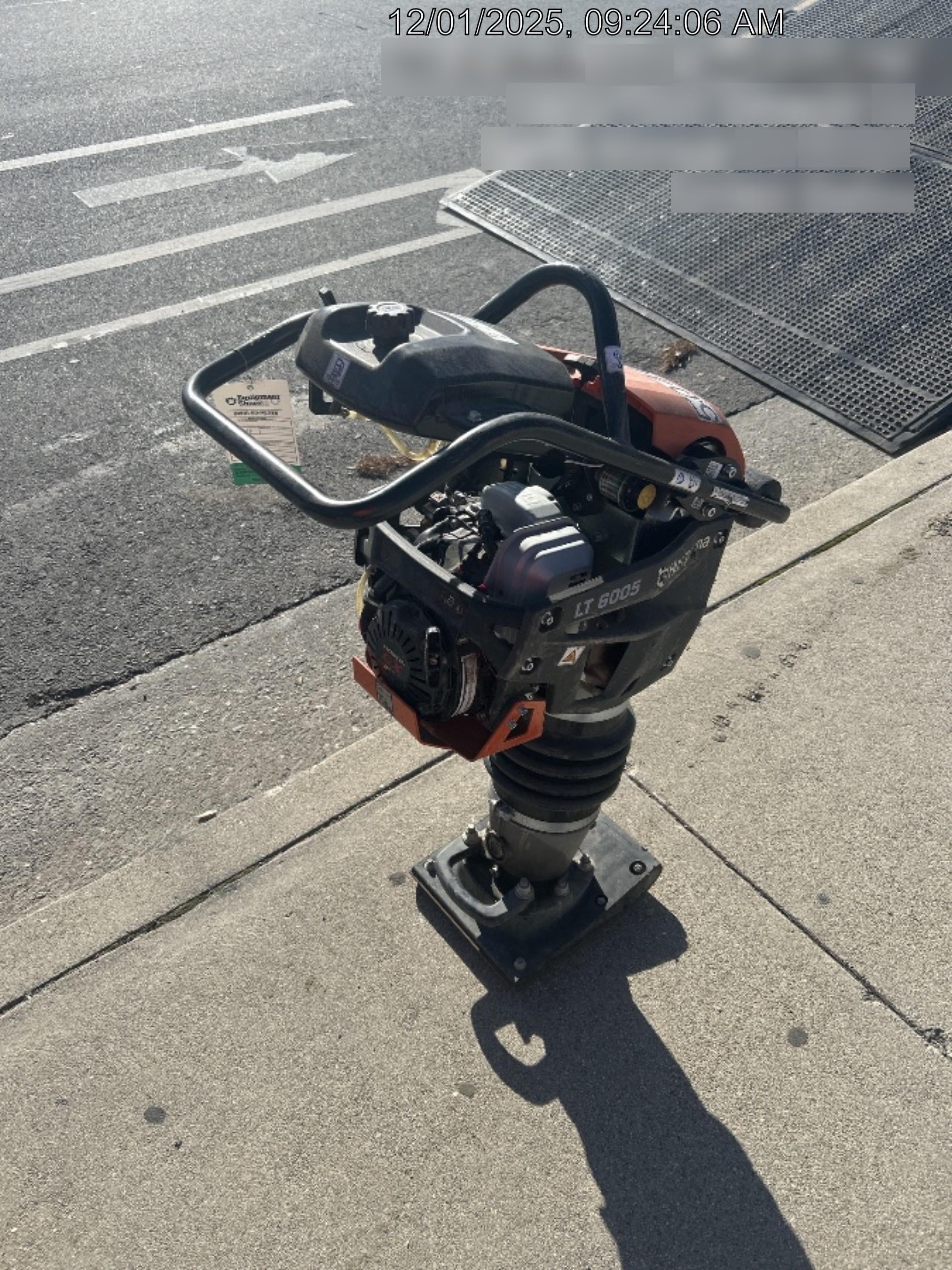 2025 HUSQVARNA LT6005