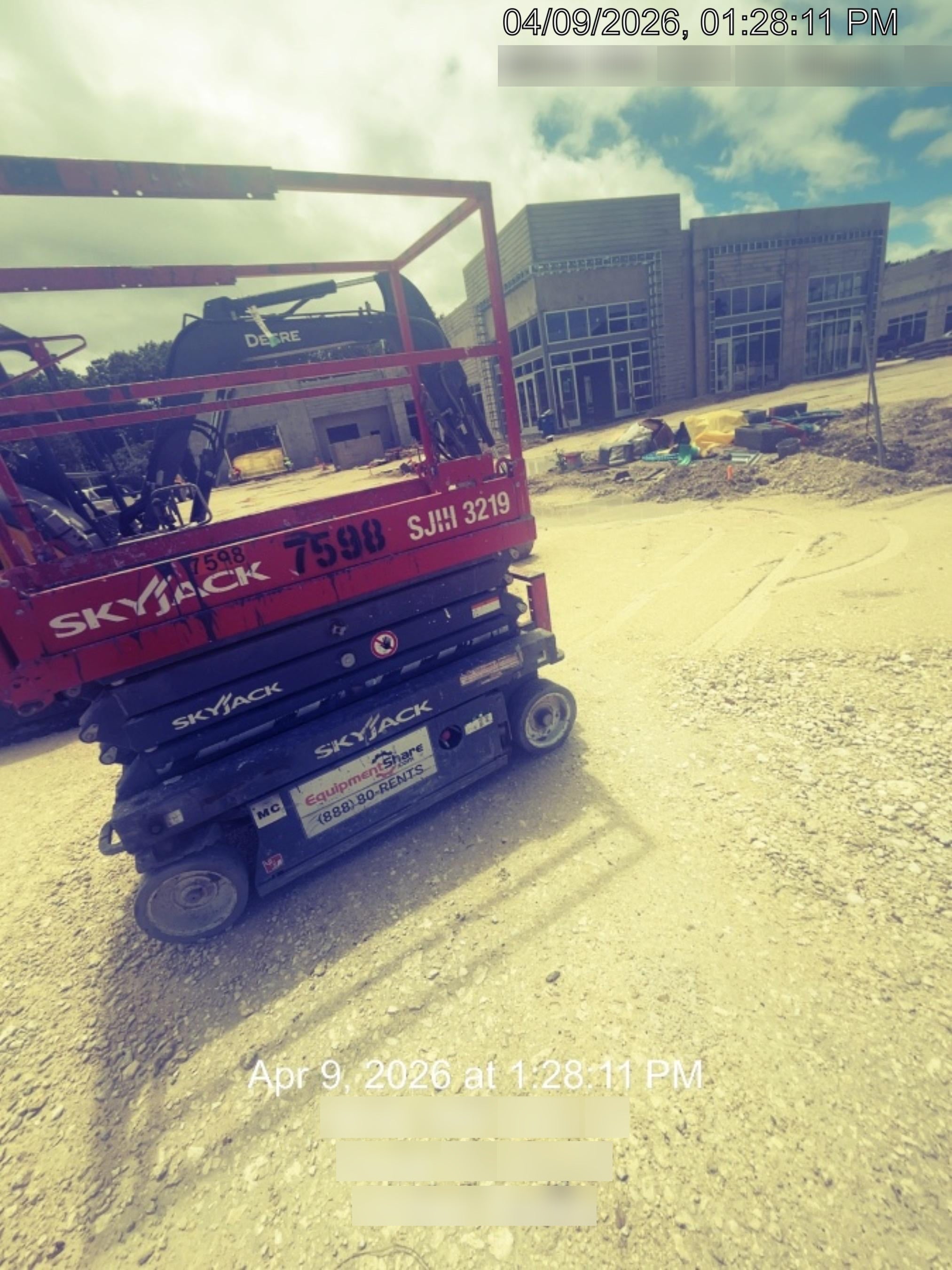 2018 Skyjack SJIII-3219 Skyjack SJIII3219 Scissor Lift w/Trojan Batteries