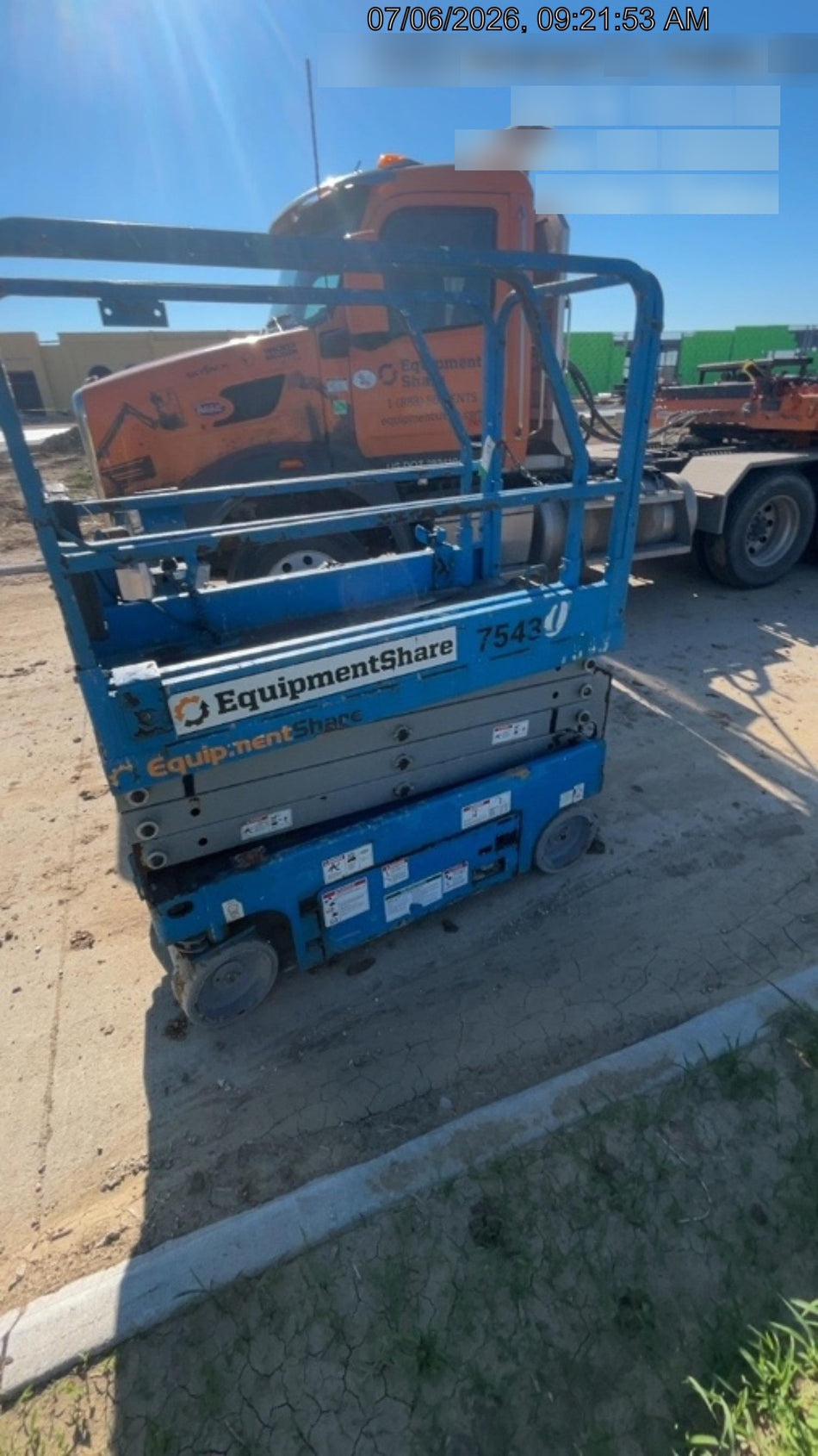 2017 Genie GS-1930 Genie GS-1930 Lift w/Fixed Rail and Chain Entry