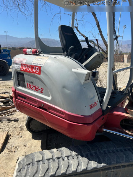 2022 TAKEUCHI TB235-2R