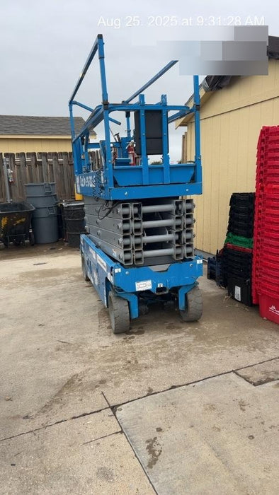 2017 Genie GS-3232 Genie GS3232 32' Scissor Lift