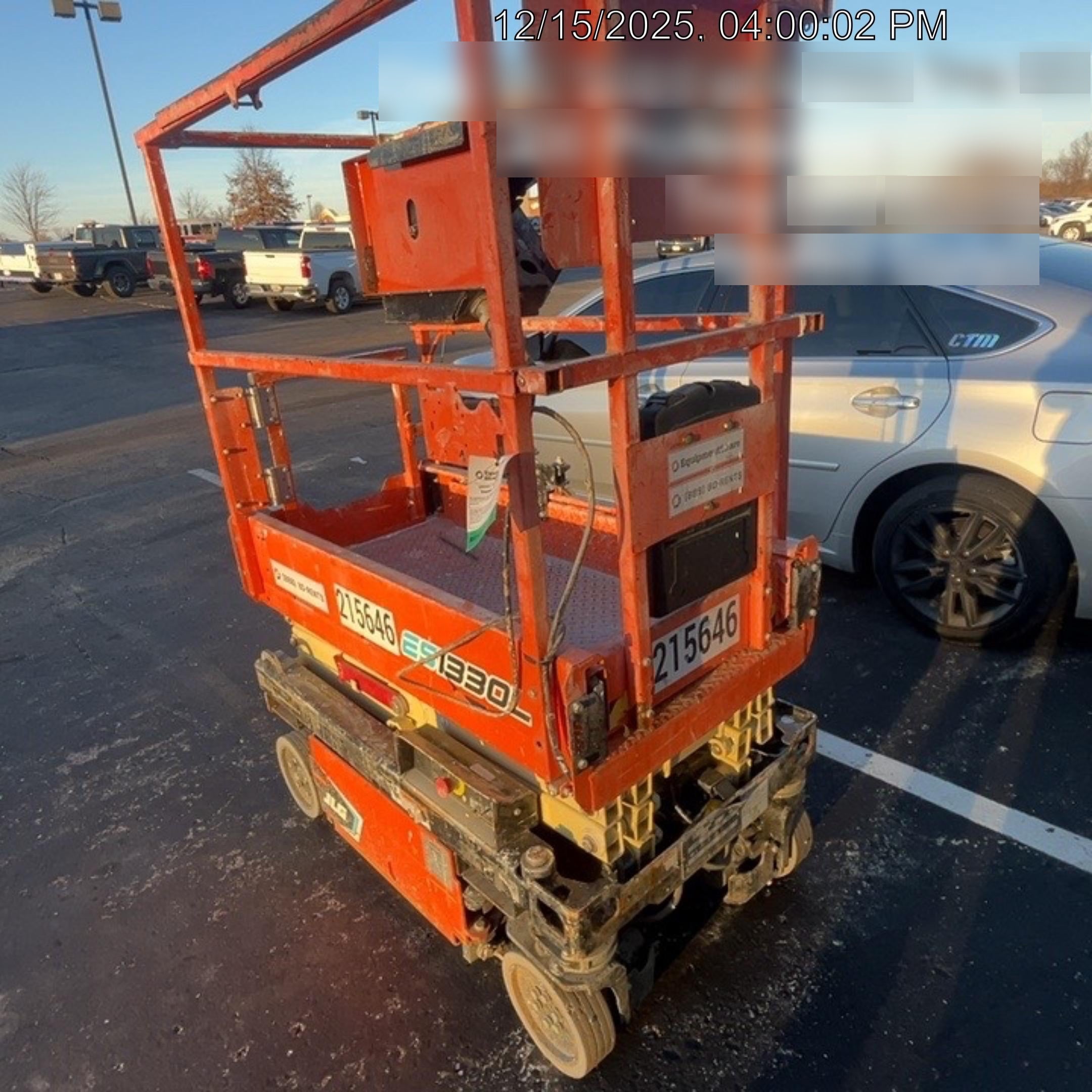2022 JLG ES1330L