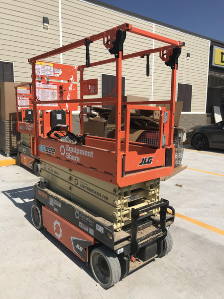 2024 JLG ES1932