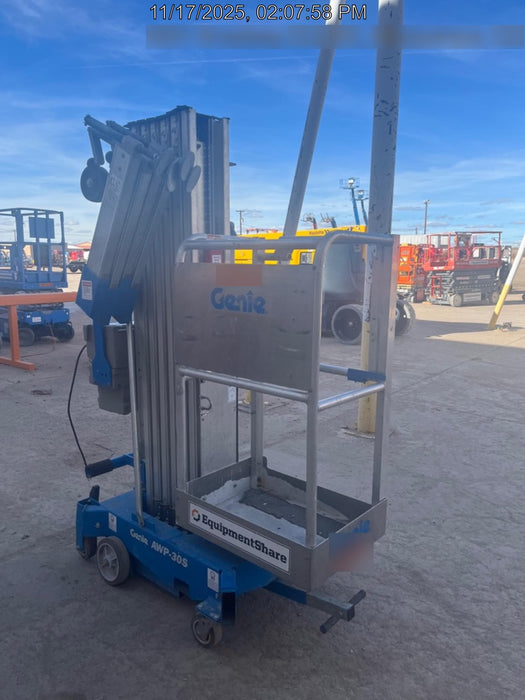 2019 GENIE AWP-30S