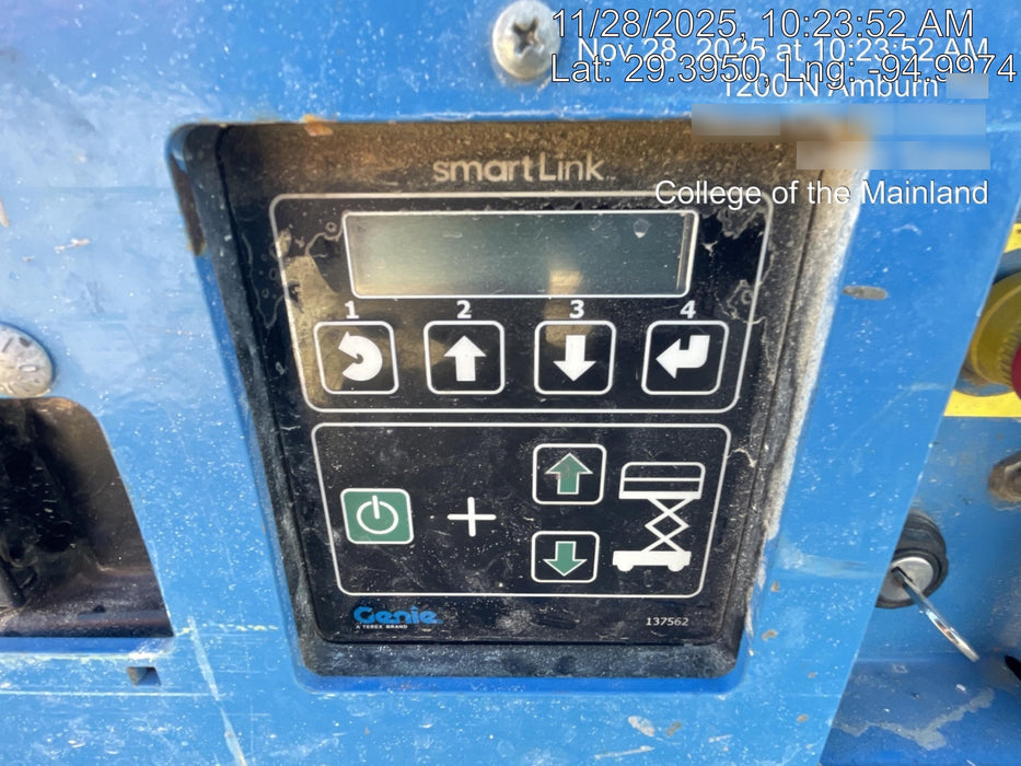 2017 Genie GS-3232 Genie GS3232 Narrow 32' Scissor Lift