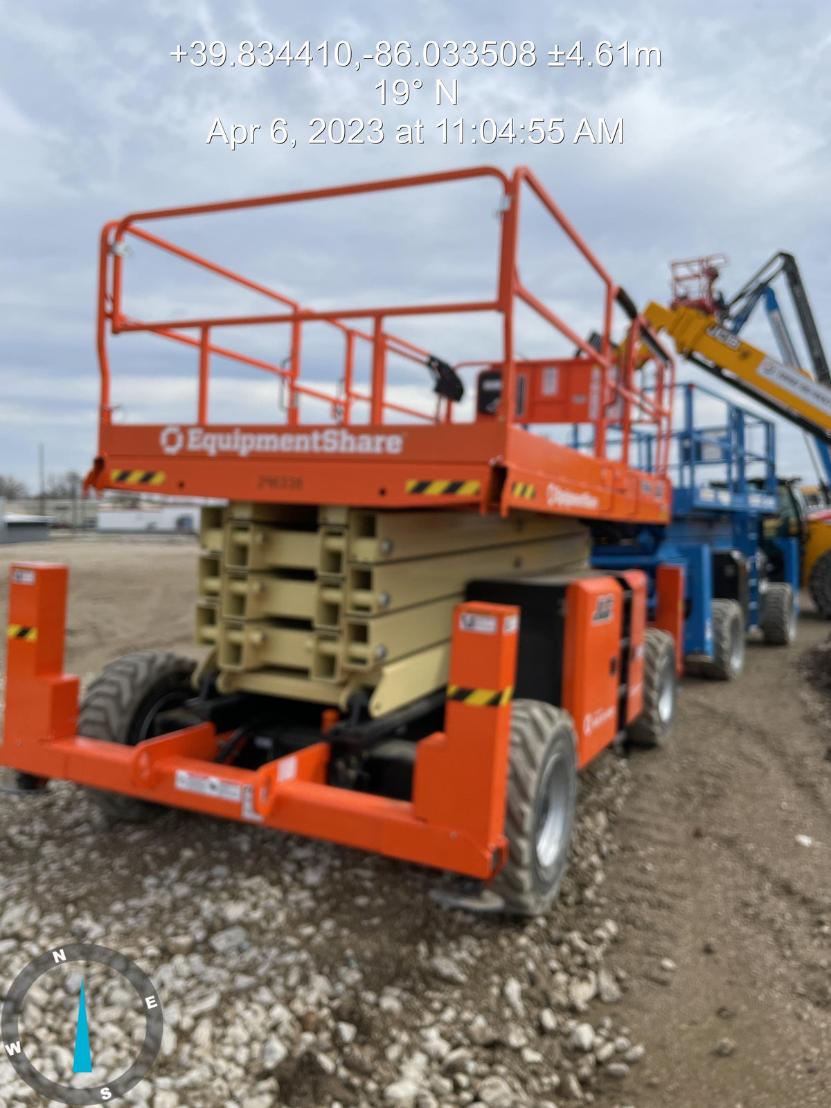 2023 JLG RT4394