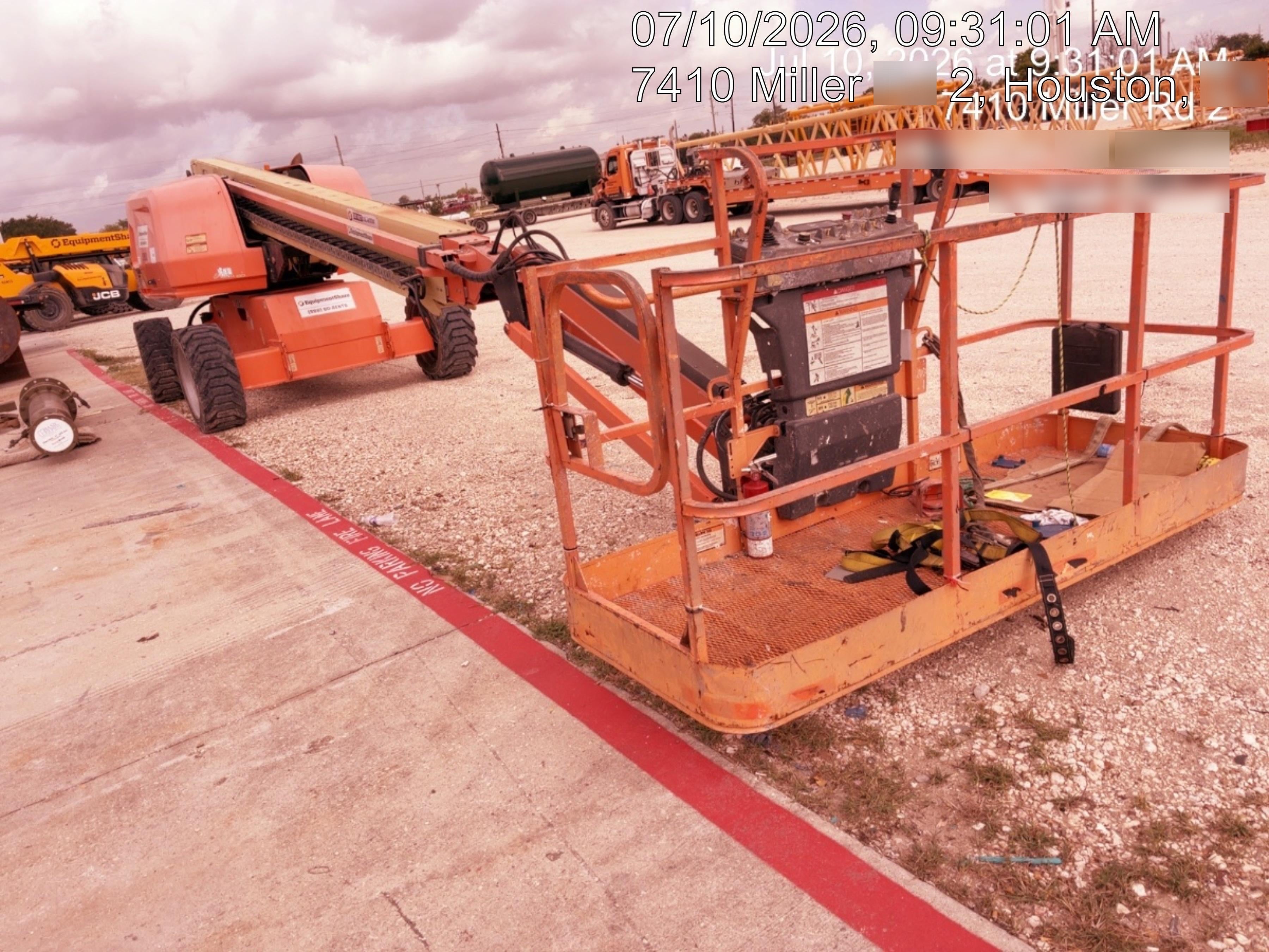 2019 JLG 660SJ