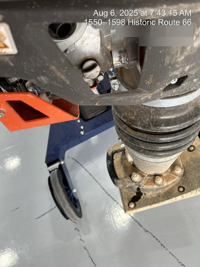 2025 HUSQVARNA LT6005
