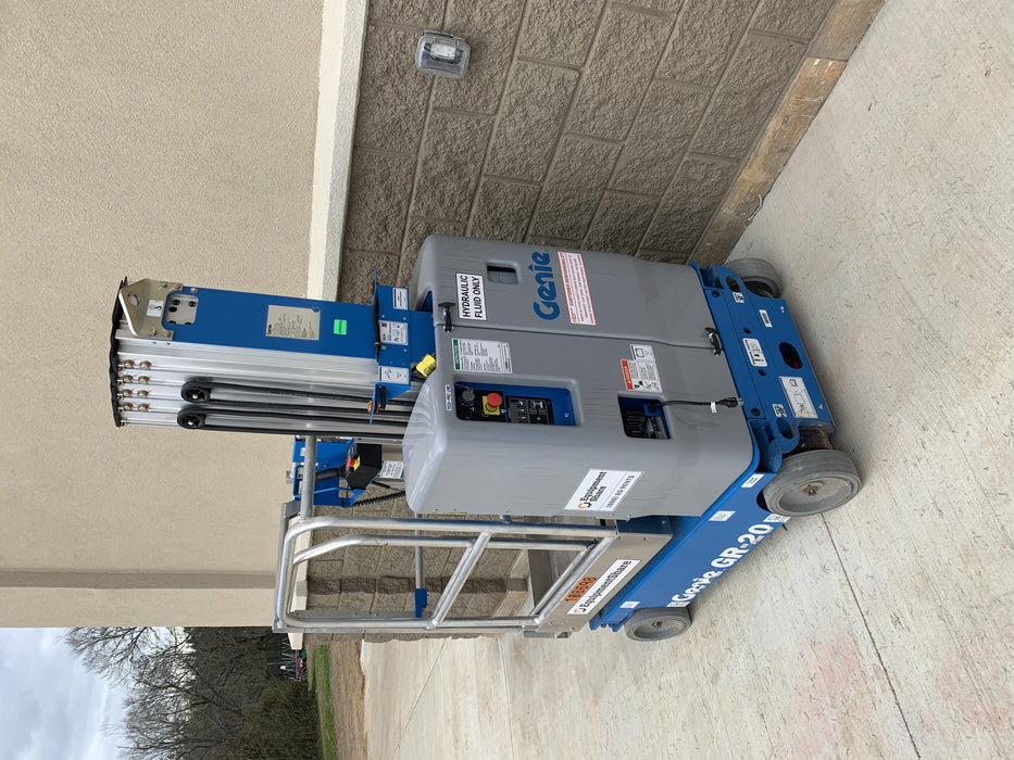 2020 GENIE GR-20