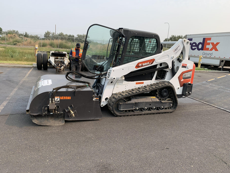 2020 PALADIN Sweepster SB72