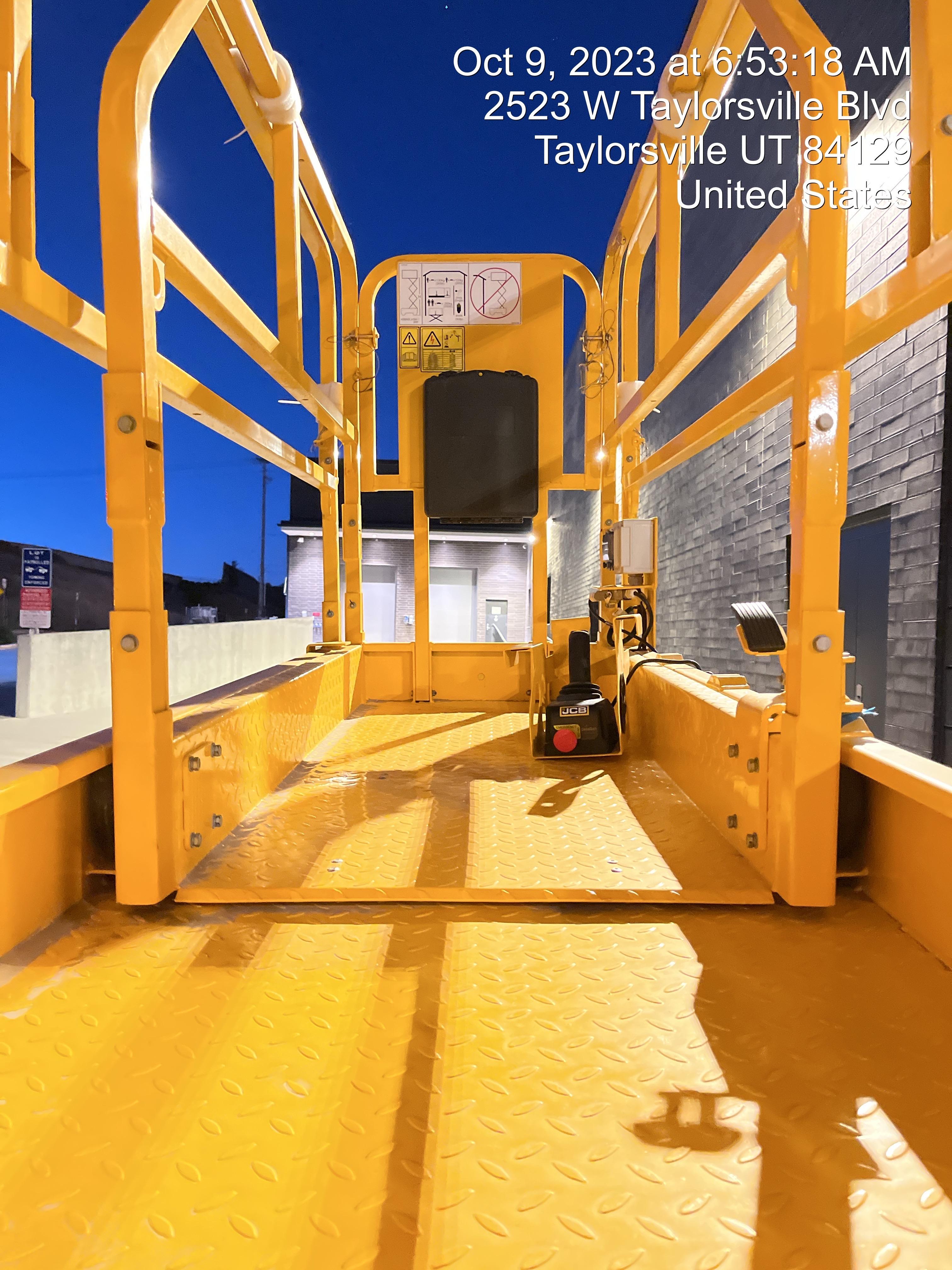 2023 JCB S2632E