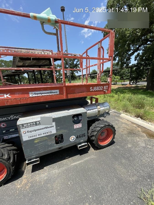 2017 SKYJACK SJ6832 RT