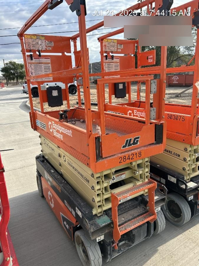 2022 JLG ES1932