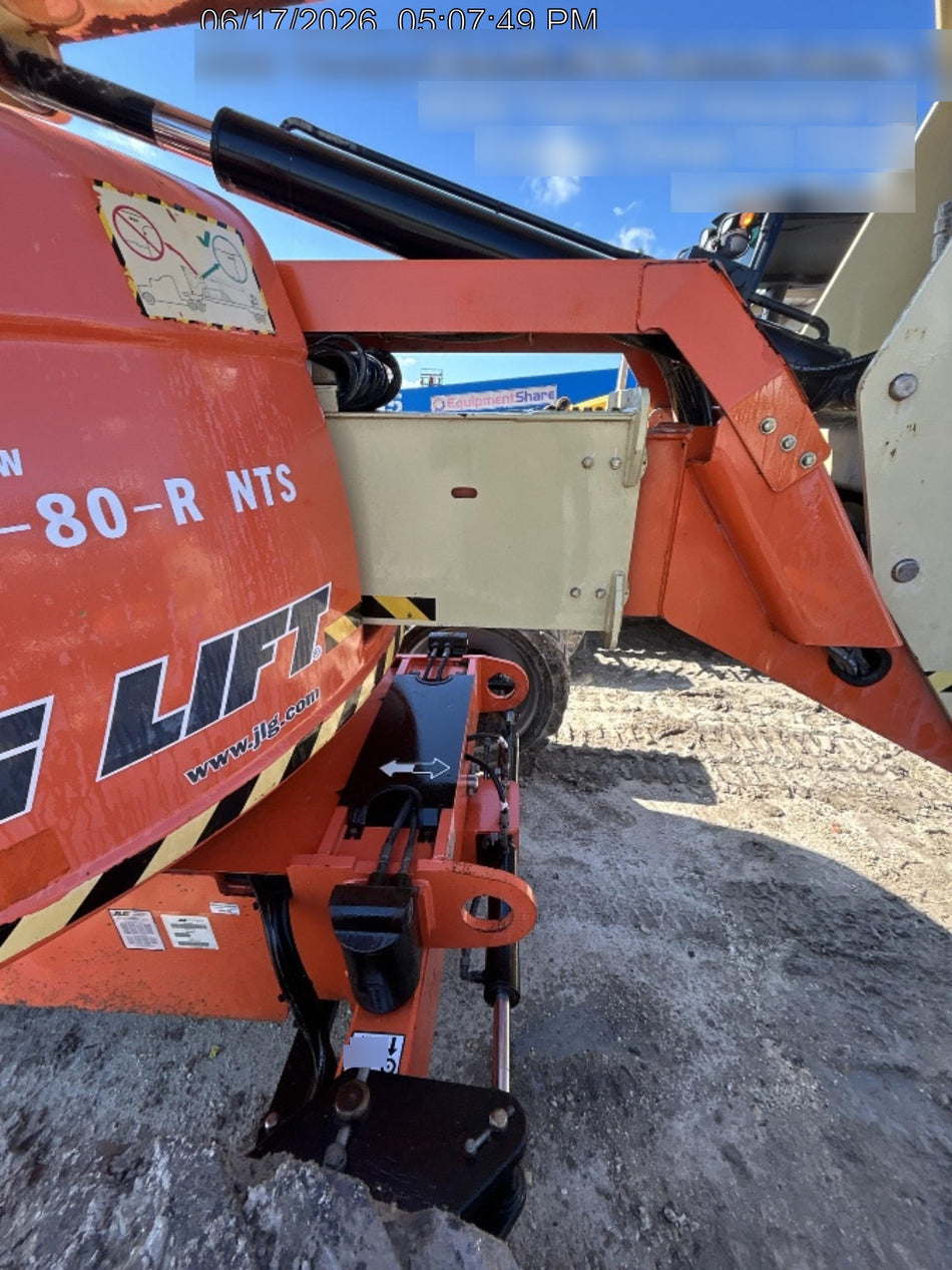 2022 JLG 600AJ